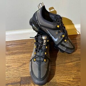 Nike VaporMax Flyknit Black Gray Yellow Men's Shoes